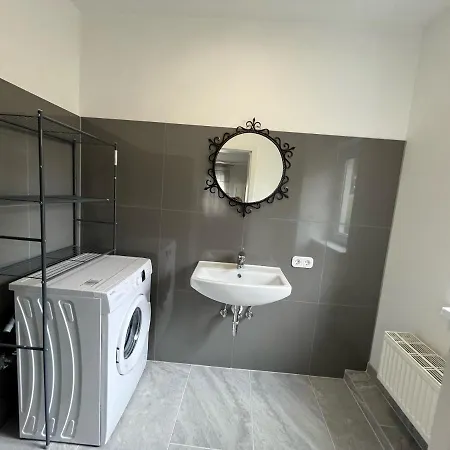 Uebernachtung By Tag アパート *