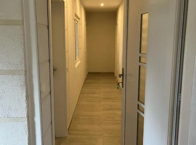 아파트 Uebernachtung By Tag